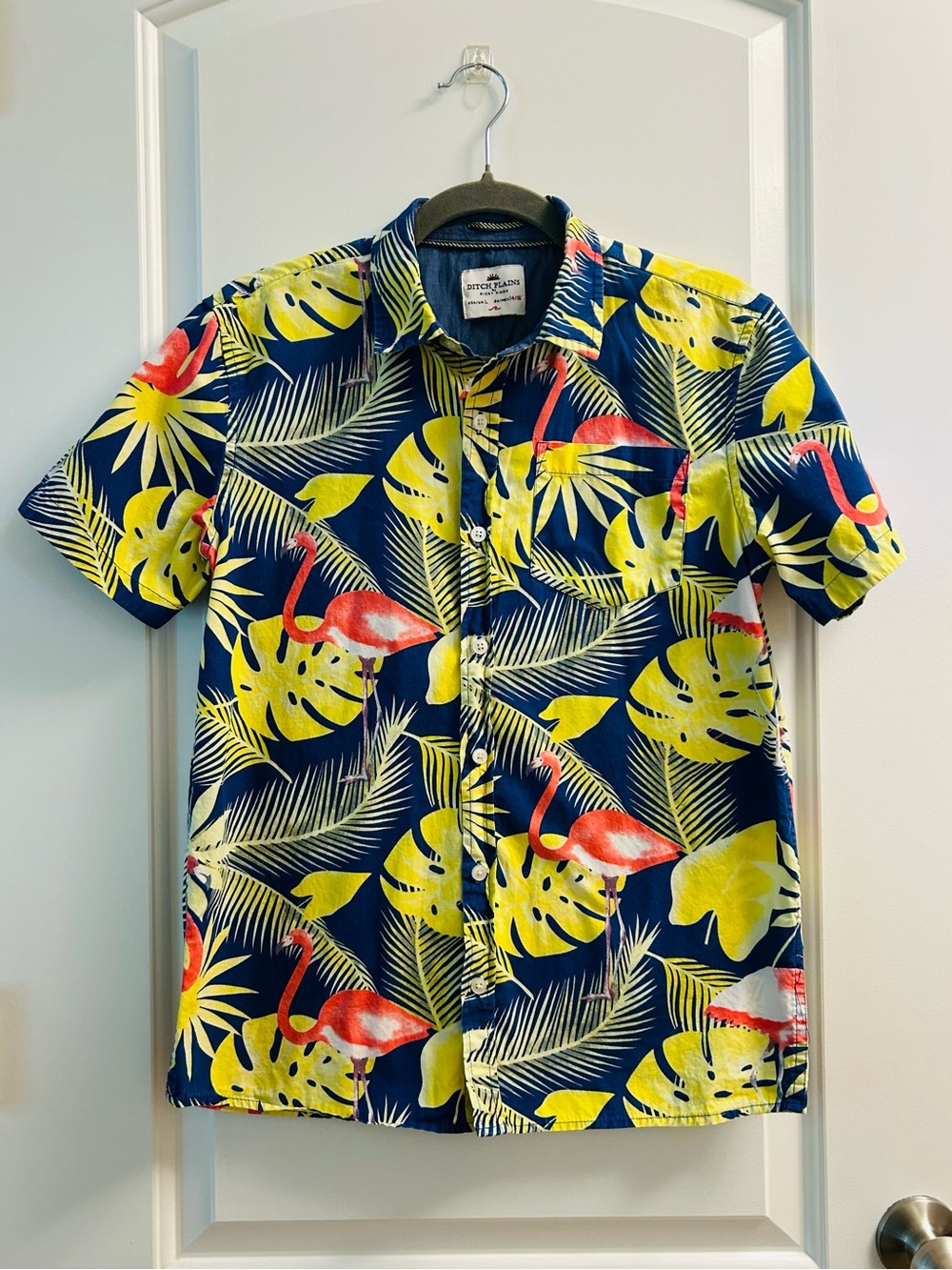 DITCH PLAINS Boys’ Hawaiian Tropical Flamingo Short-Sleeve Resort Shirt